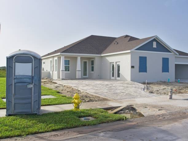 Portable Toilet Options We Offer in Hebbronville, TX